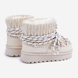 Doposci per bambini isolati con pelliccia spessa, beige chiaro 2
