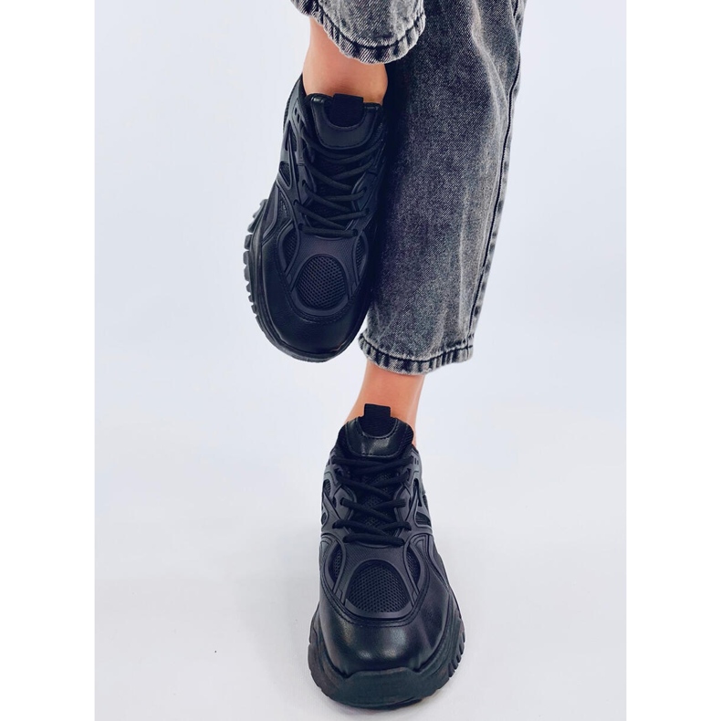 Scarpe sportive nere da donna con suola spessa nero 2