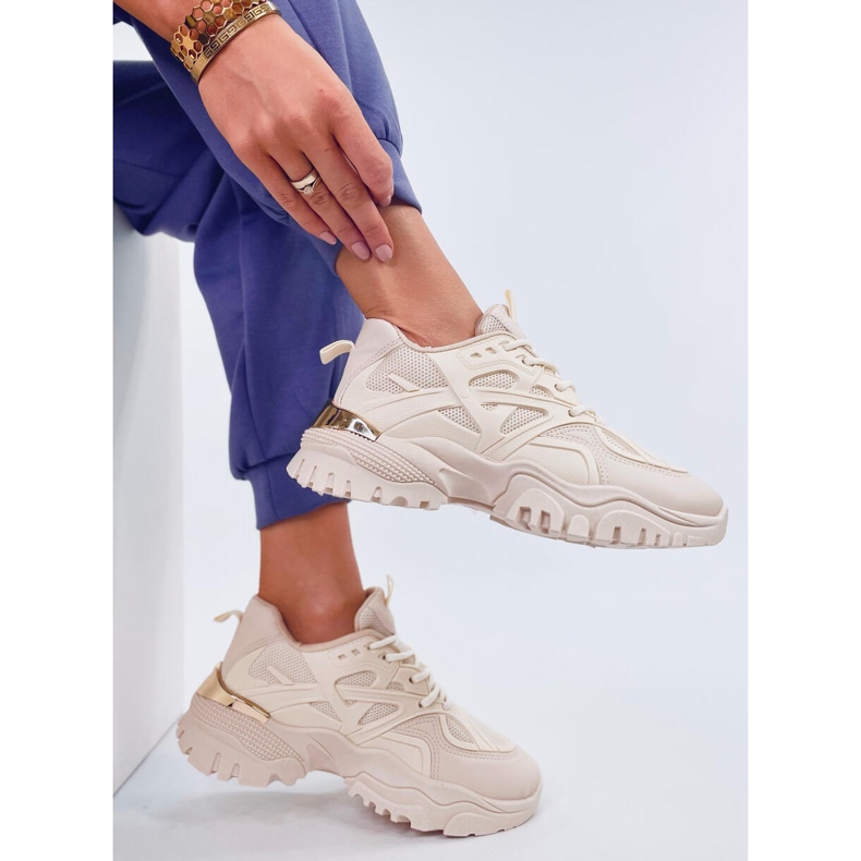 Scarpe sportive da donna beige 1