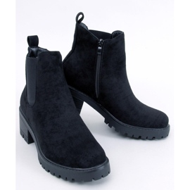 Stivaletti Chelsea in camoscio nero con tacco alto 1