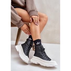 Sneakers isolate in pelle su un'enorme piattaforma Big Star OO274A599 Nero 1