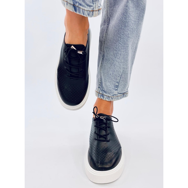 Sneakers traforate in ecopelle, colore nero 1