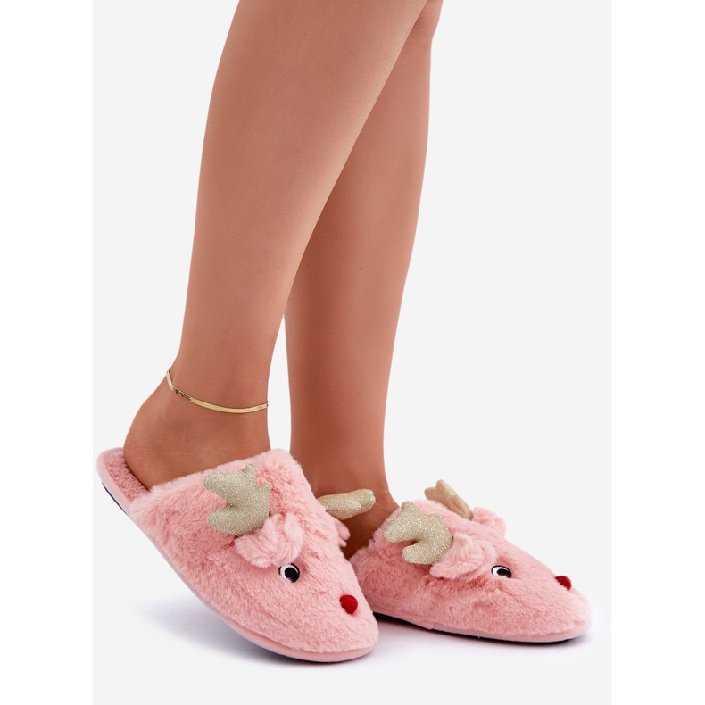 Pantofole natalizie pelose rosa con motivo di renne 1