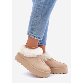 Doposci bassi con pelliccia sulla piattaforma in Eco suede, beige chiaro 1