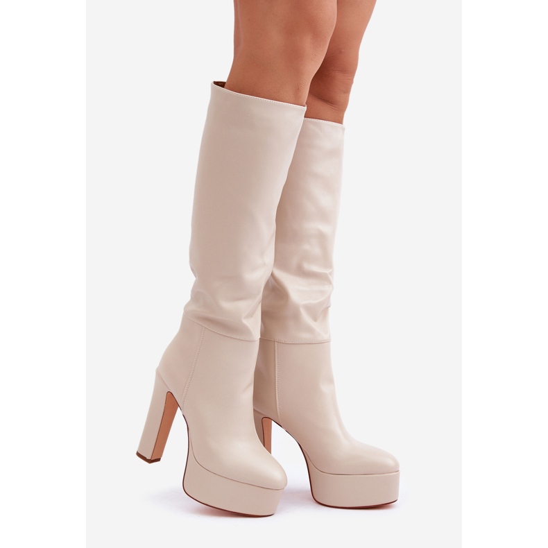 Stivali con Tacco Alto e Platform Realizzati in Eco Pelle Beige Chiaro 1