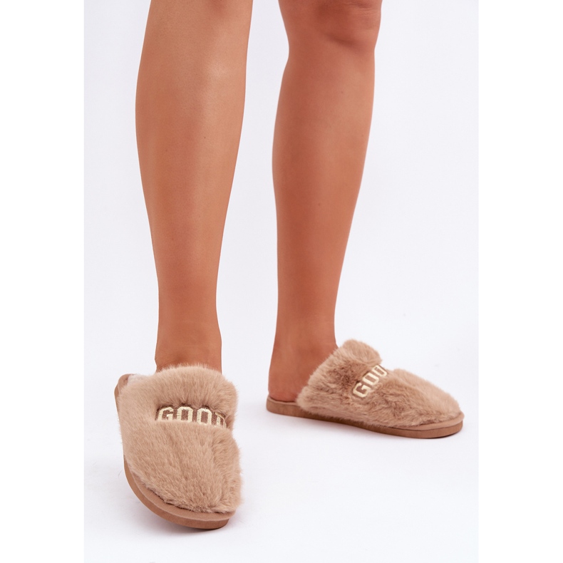Pantofole da donna con pelliccia e scritta beige 2