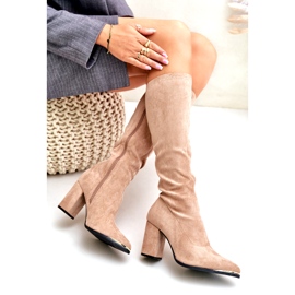 Bestelle Stivali in eco suede con tacco largo, beige 4