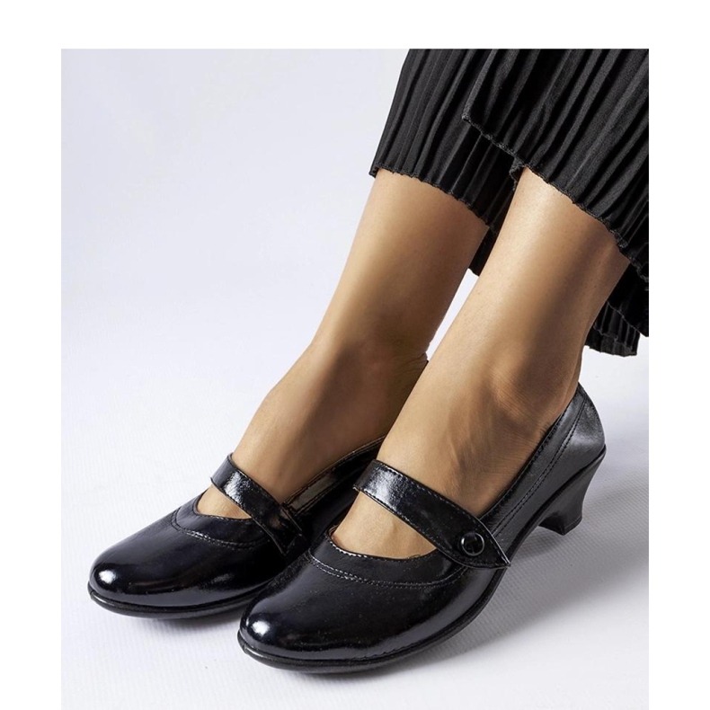 Décolleté nere con tacco basso di Simi - Solea nero 1