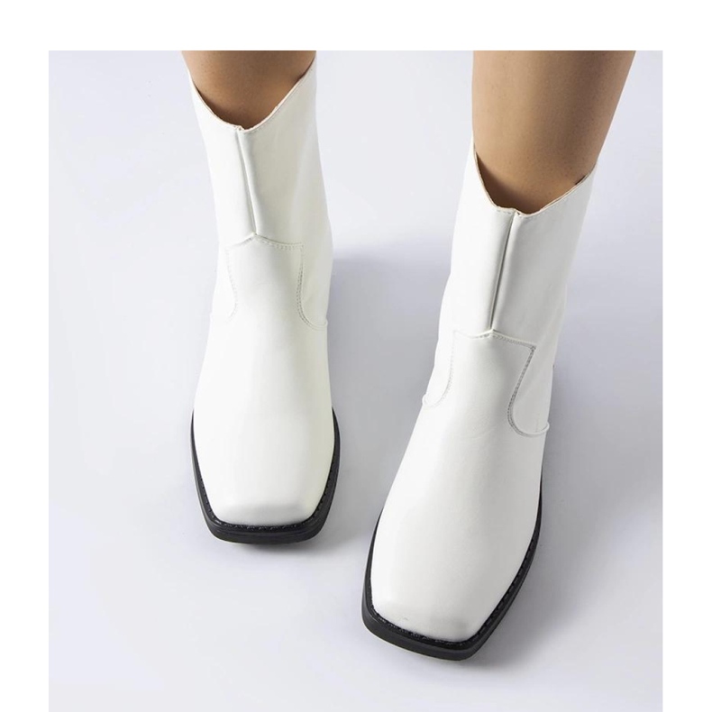 Stivaletti bianchi isolanti con punta quadrata di Bel - Solea bianco 1