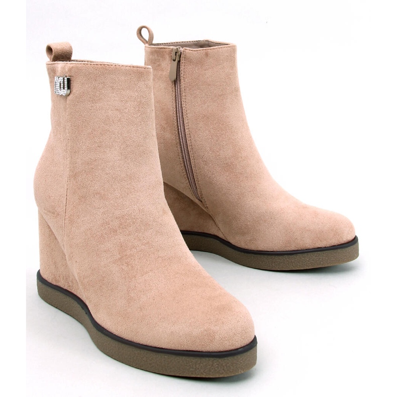 Stivali con zeppa color kaki beige 1