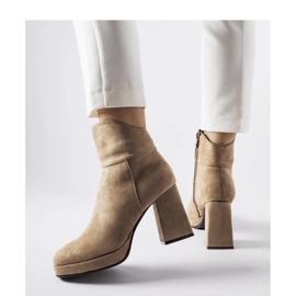 Stivaletti grigi su tacco massiccio Itaf - Solea beige 1