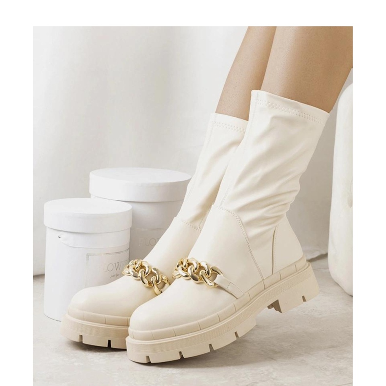 Stivali beige con suola alta 1