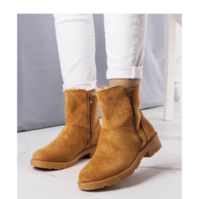 Stivali marroni isolati marrone 2