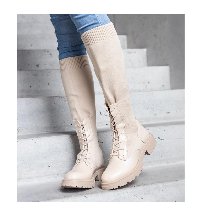 Stivaletti slip-on beige con tomaia in tessuto flessibile 1
