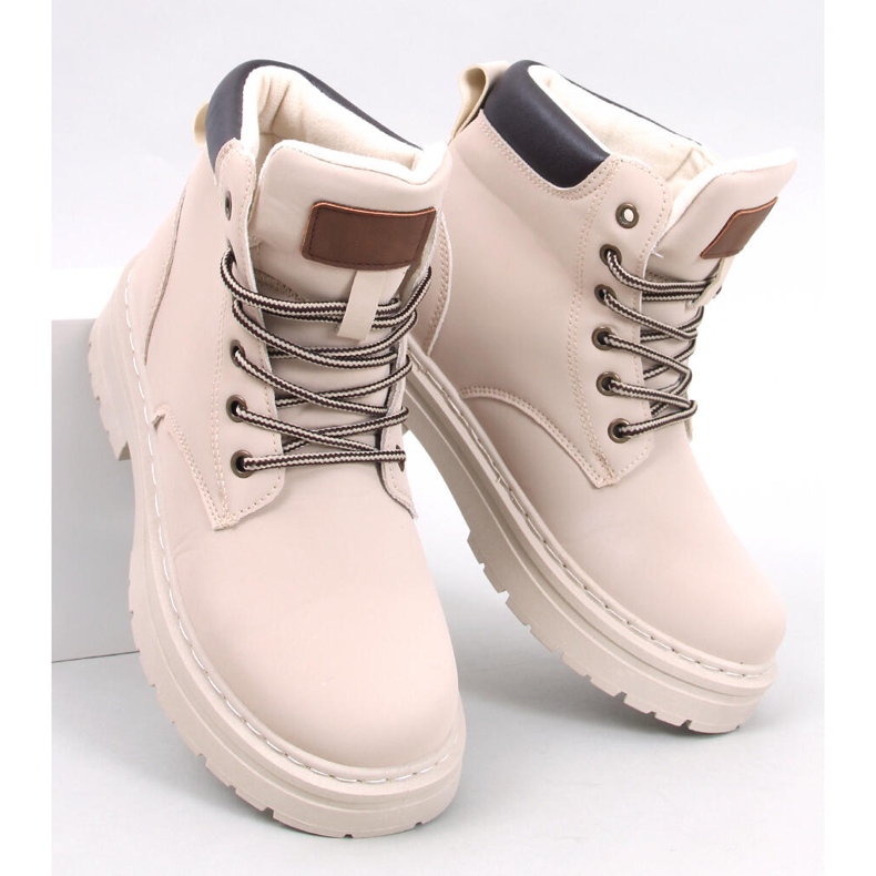 Stivali in legno da donna beige 1