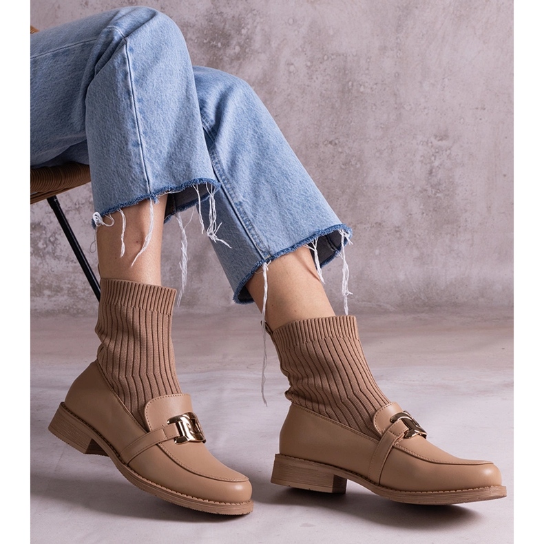 Stivaletti beige scuro con tomaia in tessuto 1