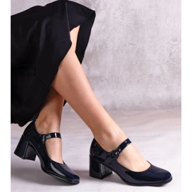 Pompe verniciate blu navy con una striscia sul palo 2