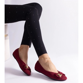 Ballerine bordeaux decorate con fiocco e spilla rosso 1