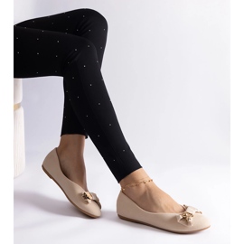 Ballerine beige decorate con fiocco e spilla 1