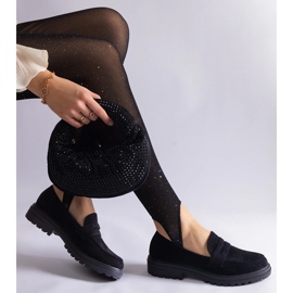 Mocassini neri traforati realizzati in eco suede nero 1