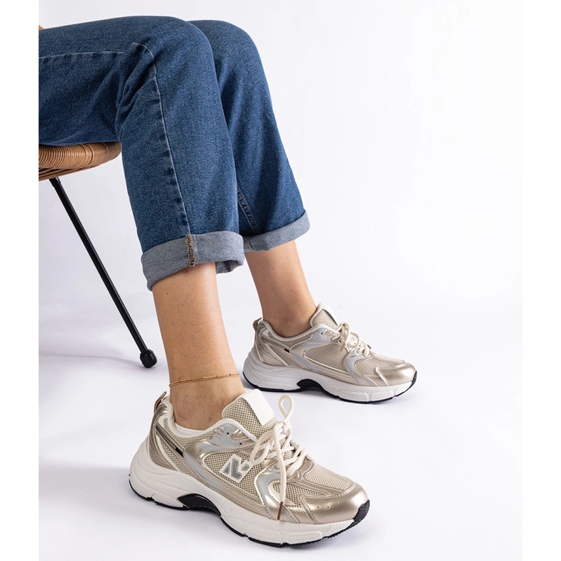 Sneaker sportive classiche color oro d'oro 1