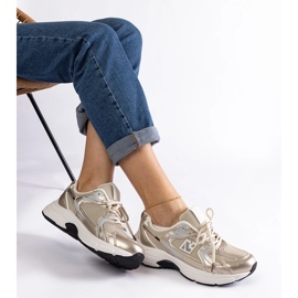 Sneaker sportive classiche color oro d'oro 2