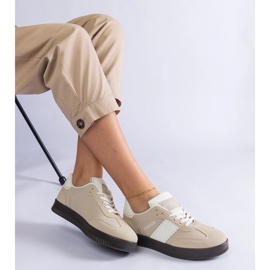 Sneakers beige con plateau e cuciture 1