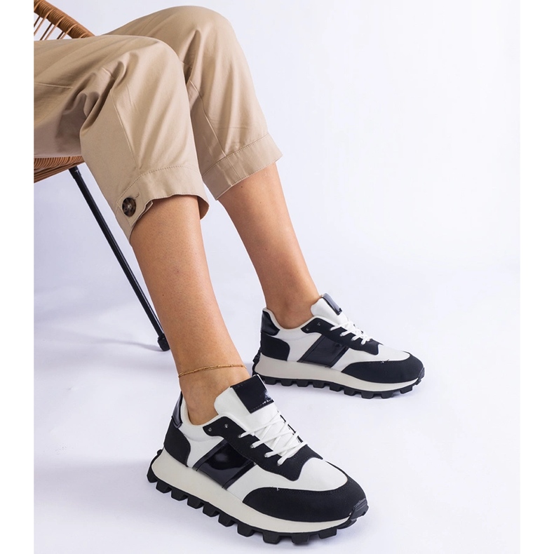 Sneakers nere con protezione visibile nero 1