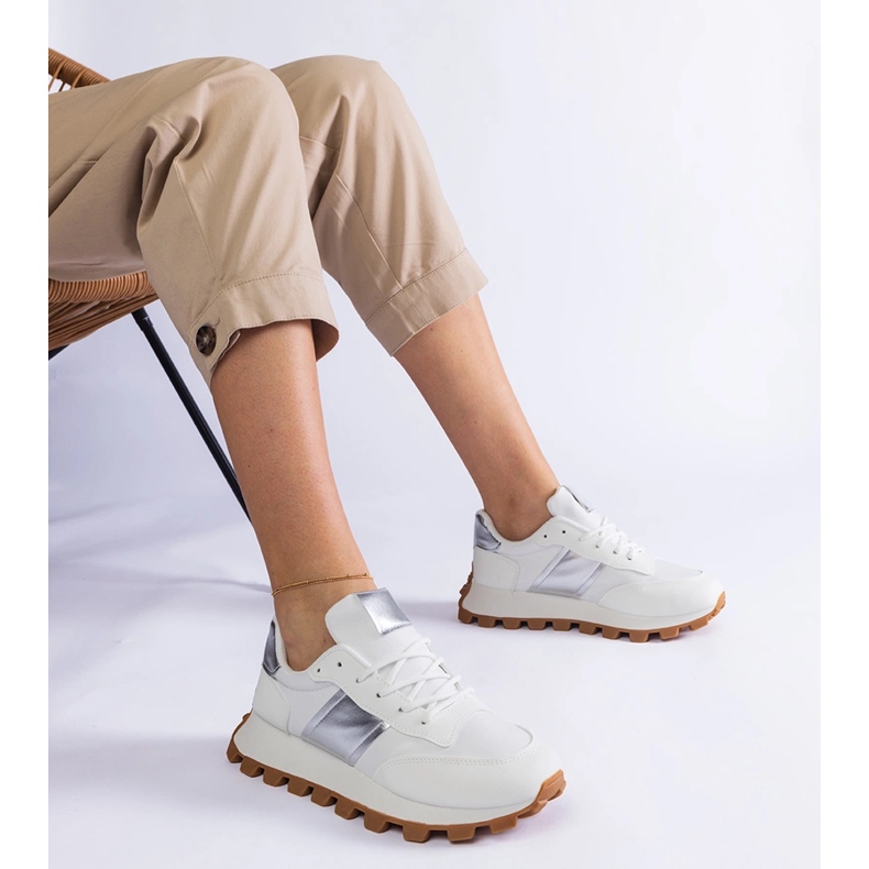 Sneakers bianche con protezione visibile bianca 1