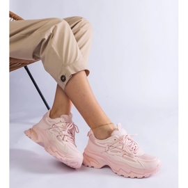 Sneaker sportive rosa con suola massiccia 2