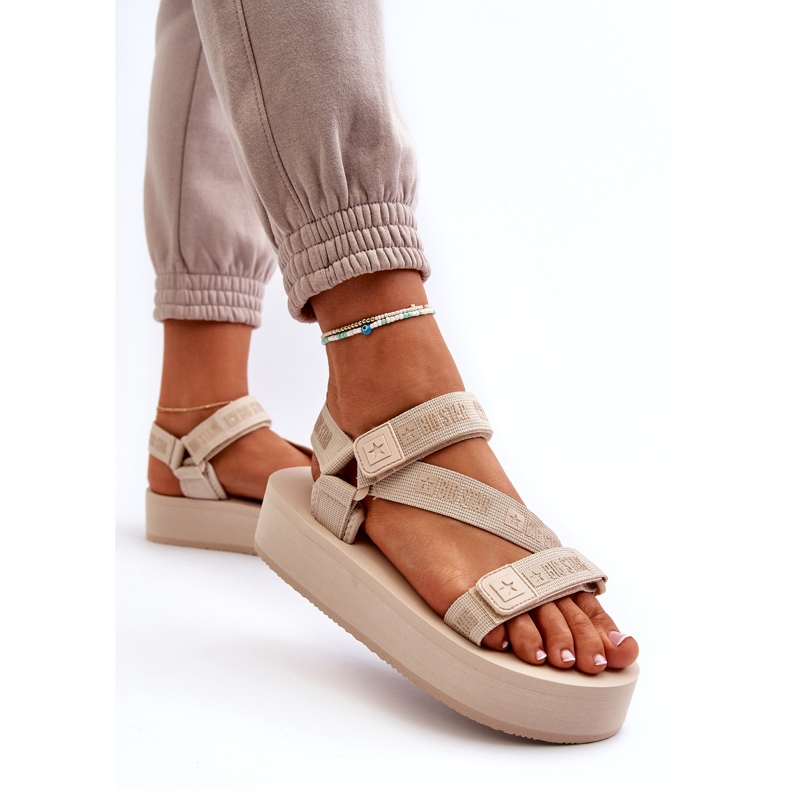 Sandali da donna sulla piattaforma Big Star NN274A528 beige 3