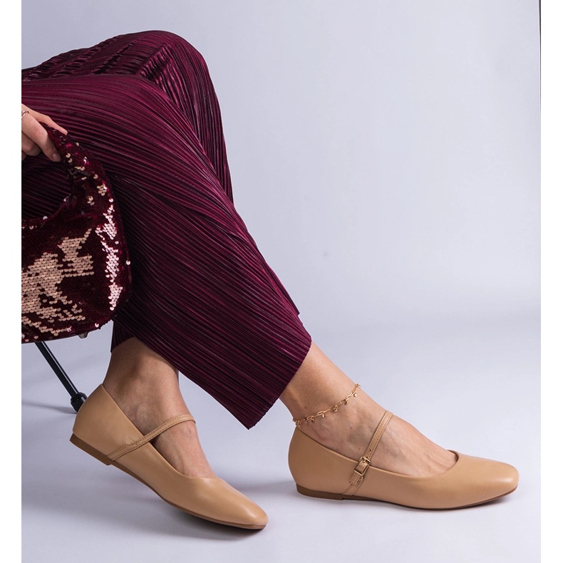 Ballerinas beige con fibbie ecologiche 2