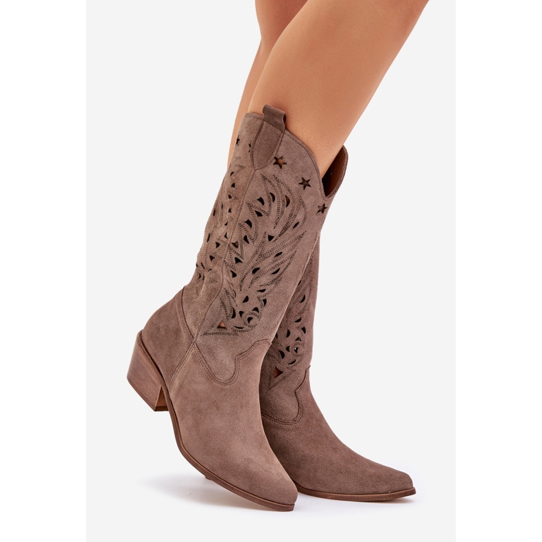Stivali in pelle scamosciata con un openwork Upper Zazoo 3609 Brown marrone 1