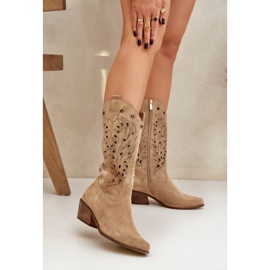 Stivali in pelle scamosciata con un openwork superiore zazoo 3609 beige 2