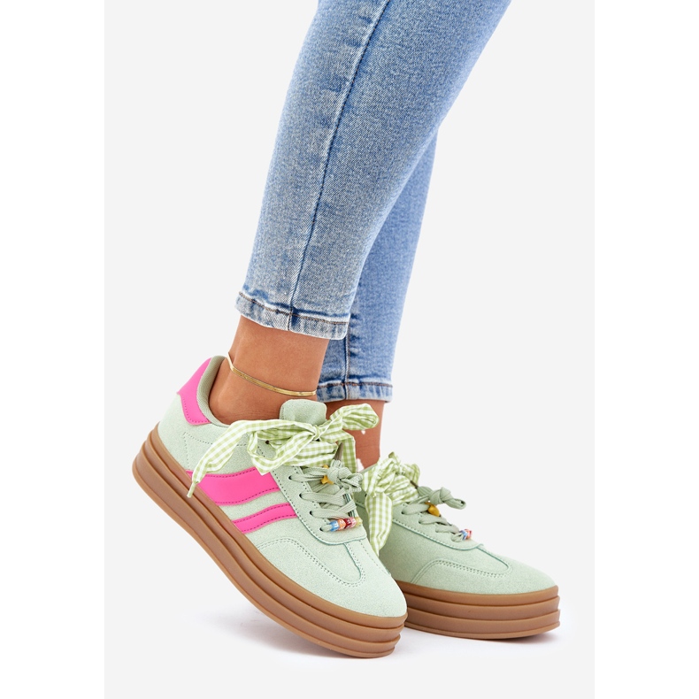Sneaker femminili con pin di menta verde 1