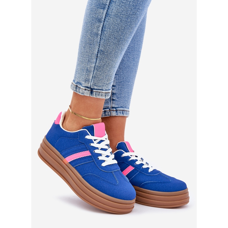Sneaker femminili sulla piattaforma blu rosa 1