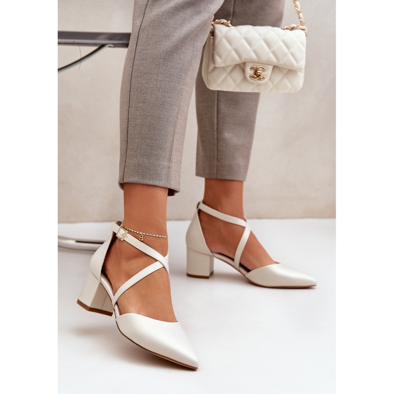 Pompe sul post Eco in pelle Sergio Leone Pearl beige 2