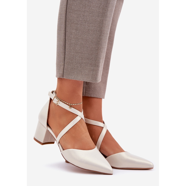 Pompe sul post Eco in pelle Sergio Leone Pearl beige 1