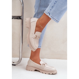 Mocassini da donna classici con beige in pelle ecota con un ornamento 2