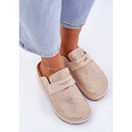 Pantofole da donna decorate con zirconi sulla piattaforma beige 2