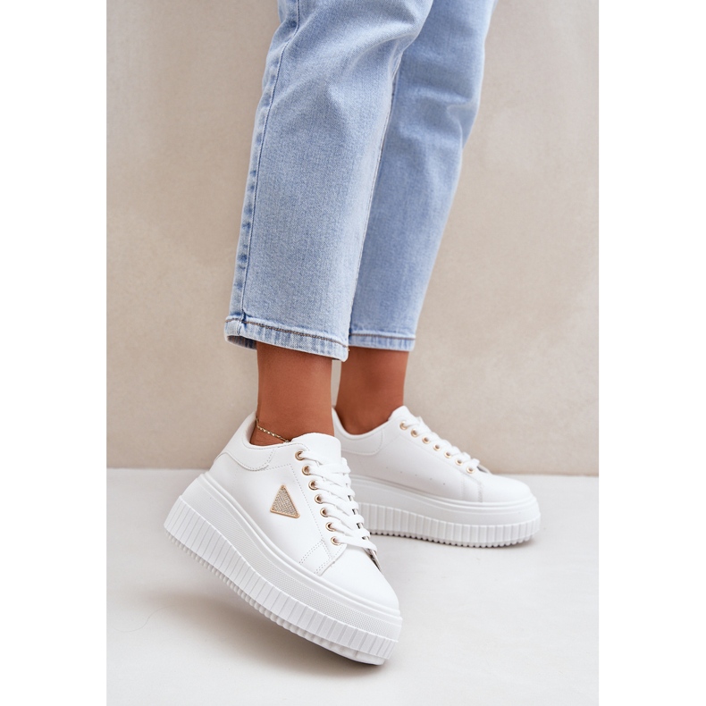 Sneaker eleganti su un'enorme piattaforma bianca bianco 2