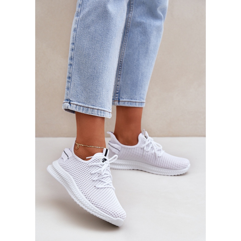 Donne in maglie di maglie scarpe bianche bianco 2