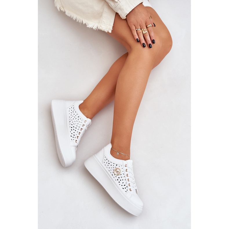 Sneaker openwork con dettaglio dorato bianco bianca 2
