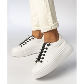 Sneaker sportive bianche e bianche femminili bianco 1