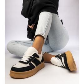 Sneaker classiche femminili su Platfom Black nero 1