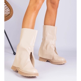 Stivali beige con tomaia piegata 1