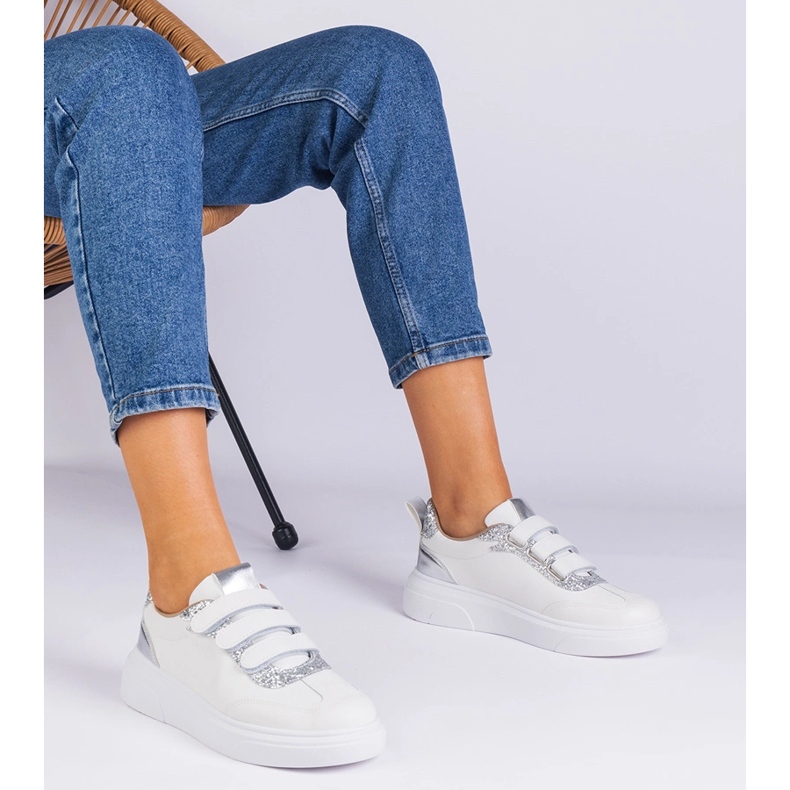 Sneaker bianche e argento da donna per velcro decorate con glitter bianco 1