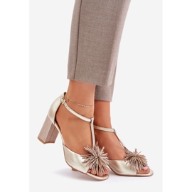Sandali in pelle con tacco alto con decorazione Laura Messi 2758 Gold d'oro 1