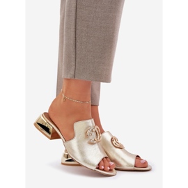 Elegante pelle in pelle bassa -heels Laura Messi 2874 Zlotys d'oro 1
