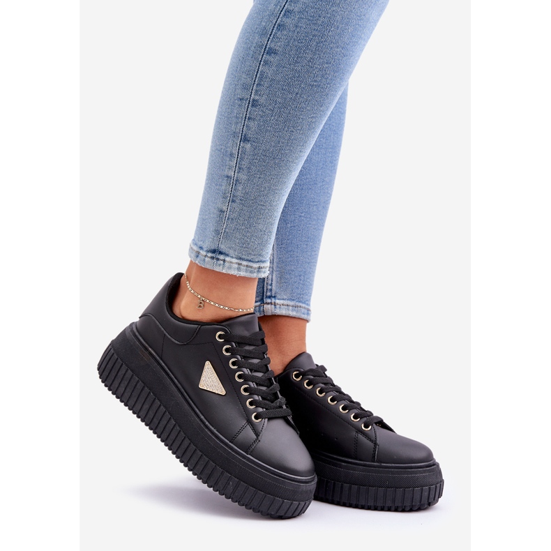 Sneaker eleganti su un'enorme piattaforma nera nero 1